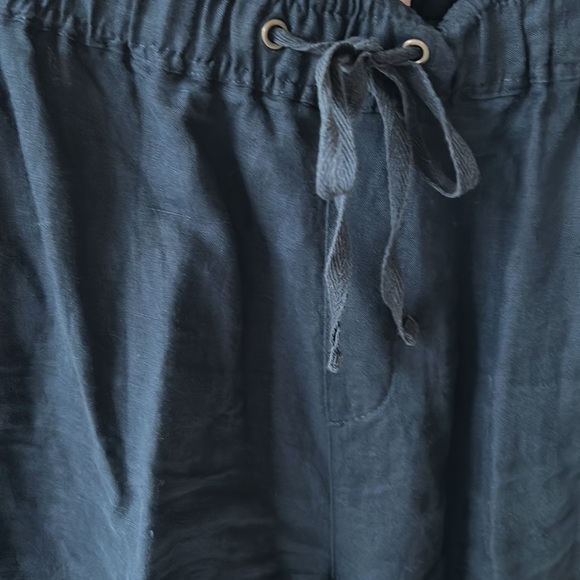 Navy 100% linen woman’s slacks . Dress or casual you choose!!’ - Picture 2 of 5